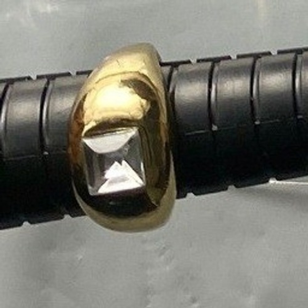 Gold Tone Ring With Clear Round Stones Size 6.75